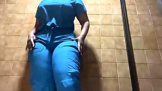 CAMERA IN HOSPITAL DESERVES A peeing nurse with a big ass
