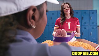 Big dick injured tranny fucks ebony nurse and shemale cheerleader