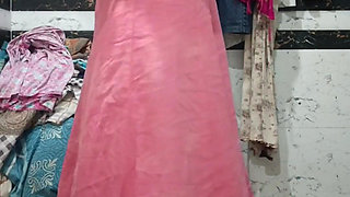 Priya Bhabi Nice Back Side Big Ass Bathing Video