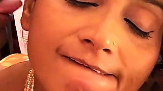 Desi Sabjiwali Bhabhi Desi Sex Uncut