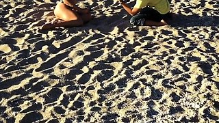Squirting ass babe getting licked outdoors in high def