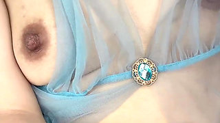 Petite Hana Show Pussy Nake in the Car Blue Dress
