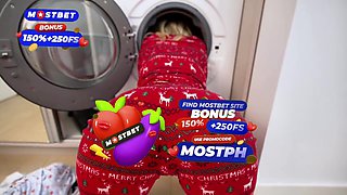 the finest Christmas bounty is: step sis stuck in a washing machine!
