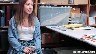 Lp officer pounding the old vulva on top