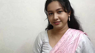 DESI HOT AIR HOSTESS FUCKED BY PASSENGER IN SAREE