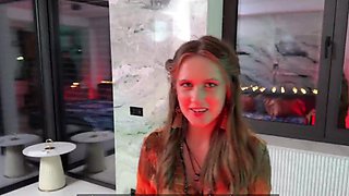Fortuneteller hottie never saw  that hard cock coming