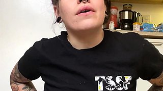 Amateur blondie solo anal masturbation