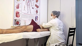 Patient Can't Handle It and Becomes Stiff in Front of the Nurse During the Exam