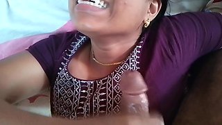 Malayali Housewife Puts Her Husband's Penis in Her Mouth and Squirts Milk on Her Face