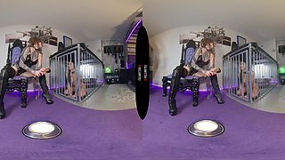 Kinky babes lesdom in vr