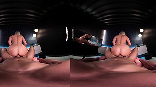 Amateur blondes pov blowjob and hardcore fun with lucky dude