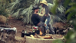 Biene The Blowjob Lady Outdoor blowjob and leather handjob