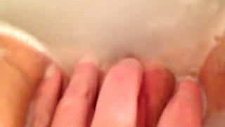 Candy Gets off in the Bath