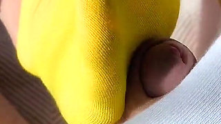 Sunny Summer Sockjob in Mismatched Socks