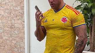 A Slutty Delivery Girl Offers Her Tight Ass to a Muscular French Guy and Ends up with Her Ass Split Open and Full of Cum