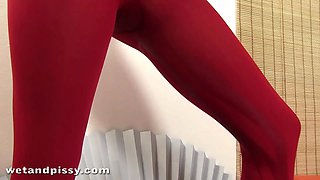 Softcore piss demonstrate gazing nice blondie teen