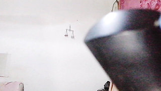 Real House Maid Was Seducing Me Without a Bra and Put It in the Mouth