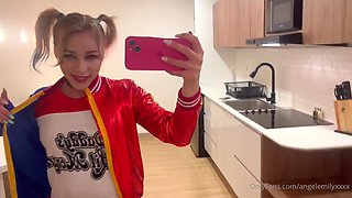 Hot Harley Quinn incredible porn scene