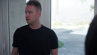 Big boobed milf liz skylar tempts her masseuse Van Wylde into fucking her