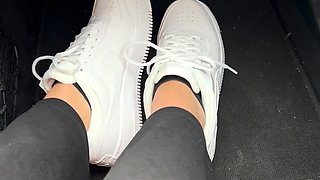 Solo masturbation and the foot fetish