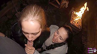 Ffm Threesome Sucking On The Backyard