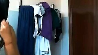 Desi Indian Bhabhi Full Shower Video Hiddencam Bath