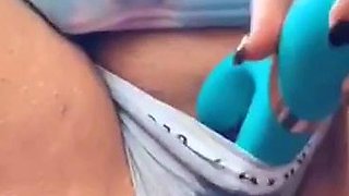 Amateur bbw shaved pussy solo masturbation with dildo