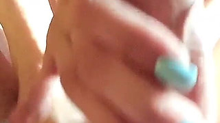 Look at My Feet and I'll Jerk off Your Dick Until You Cum