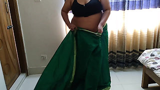 Hot Bhabhi Fucked by Debar Jab Patni Bathroom Pas Gea