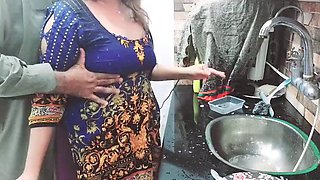 Punjabi maid fucked in the kitchen by the boss with clear audio
