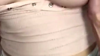 Indo Wife Has Sex with Her Husband Who Works to Seduce Her.