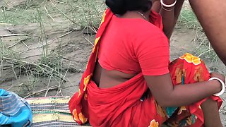 Dinajpuri Best Desi Bengali Boudi in Red Saree Fucked at Outdoor Fucked My Bengali Boudi Very Hot - Most Perfect Bengali Boudi