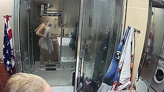 amateur blonde solo webcam