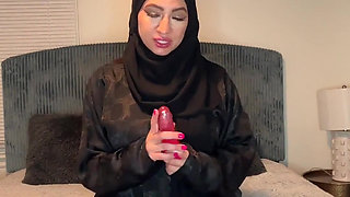 JOI Arabic in Abaya