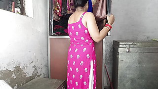 Today my brother in law saw me in a new dress and caught me and fucked me. Clear Hindi audio.