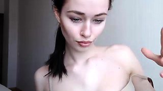 Cute amateur webcam teen girl toying pussy on webcam