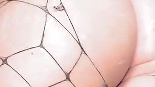 Guys! Can You Help Me Decide Which Cheek Flexes More?