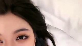 Cute amateur brunette naughty in solo jerking show on camera