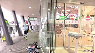German MILF Julia Pink Public Ski Lift Blowjob - Risky Outdoor Sex with Conny Dachs