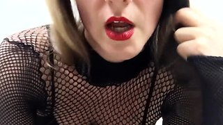 amateur amali2015 flashing ass on live webcam