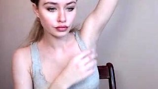 Hot amateur webcam teen masturbates for their fans