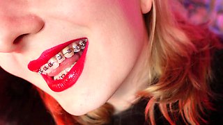 Arya Granders Red Lipstick Fur ASMR