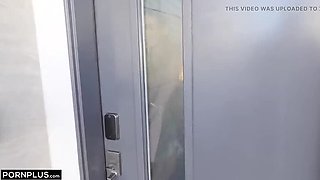 Thea Summers Gets Filled With Cum By Big Cock