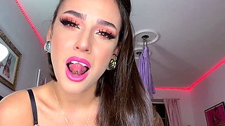 Solo girls masturbate until orgasm for