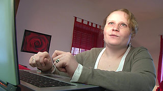 BBW German Chick Swallows Jizz After Amateur Fuck Session