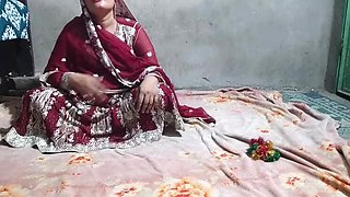 Desi Bhabhi Abida Parveen Rough Sex & Pussy Licking - Hairy Pussy, Cum on Tits & 69 Fun