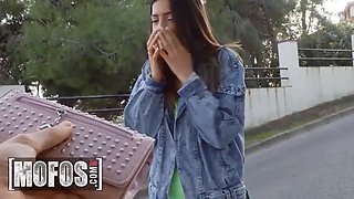 Mofos - jordi gets an unforgettable public handle from dark haired Penelope Cross after finding her wallet