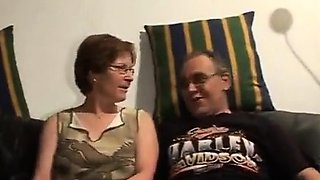 Deutsches Amateur-Reifepaar allein zu Hause