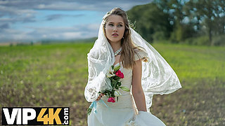 Riding Two Cocks: Horny Bride Gets Filled in Car Threesome
