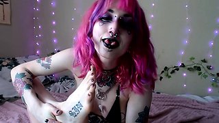 Ebony babe foot fetish